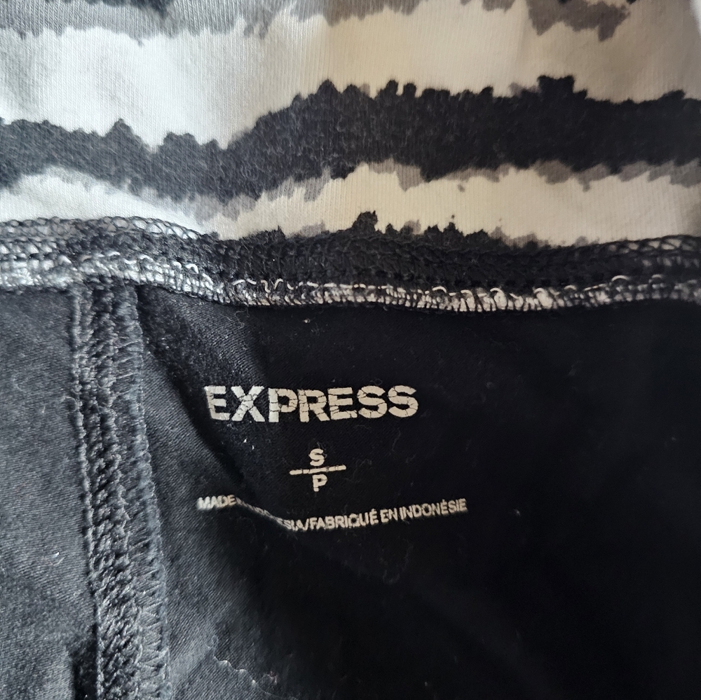 Express Yoga Pants, Small - Picture 4 of 5